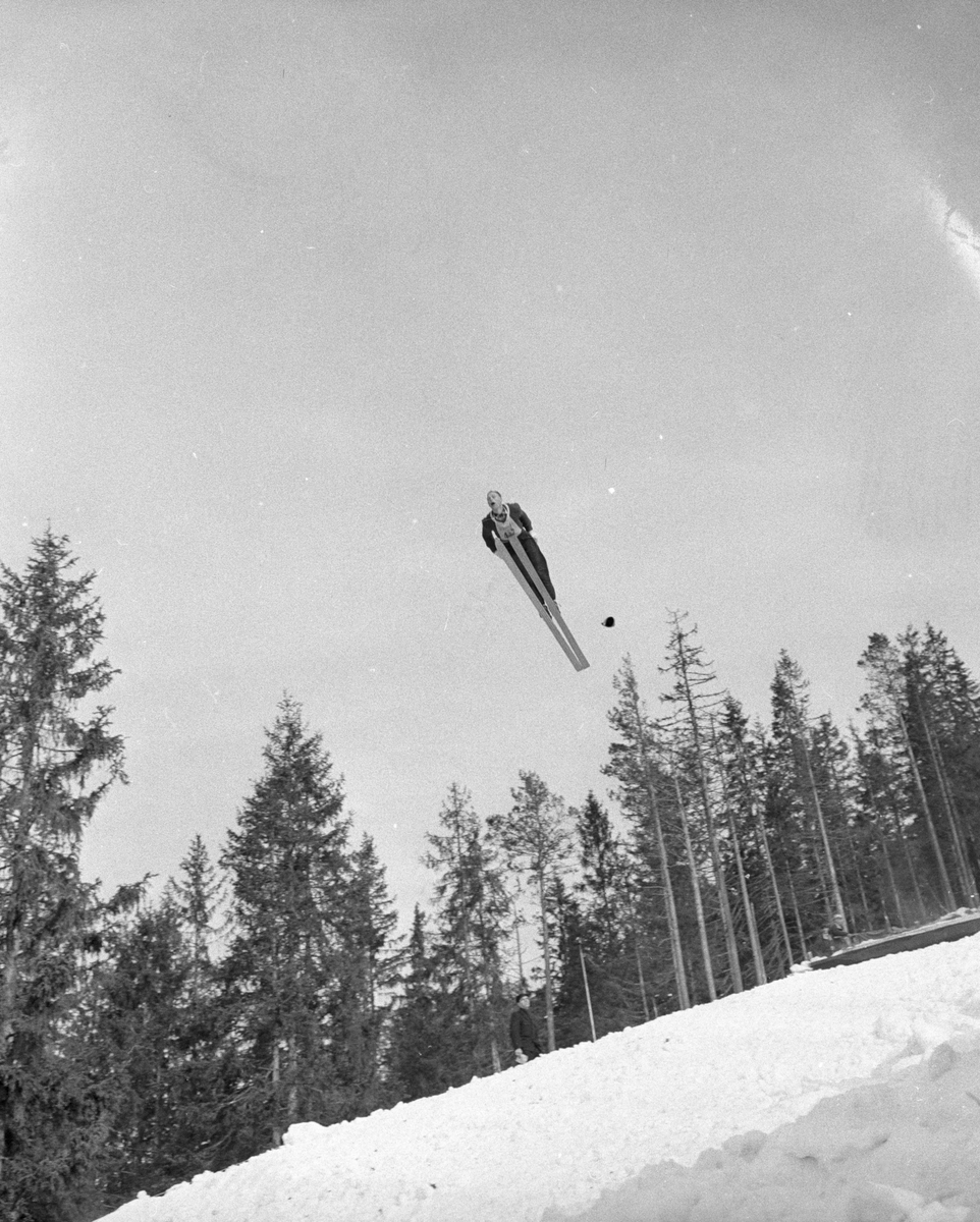 Modum, Vikersund, 10.03.1952, hopprenn i Vikersundbakken.