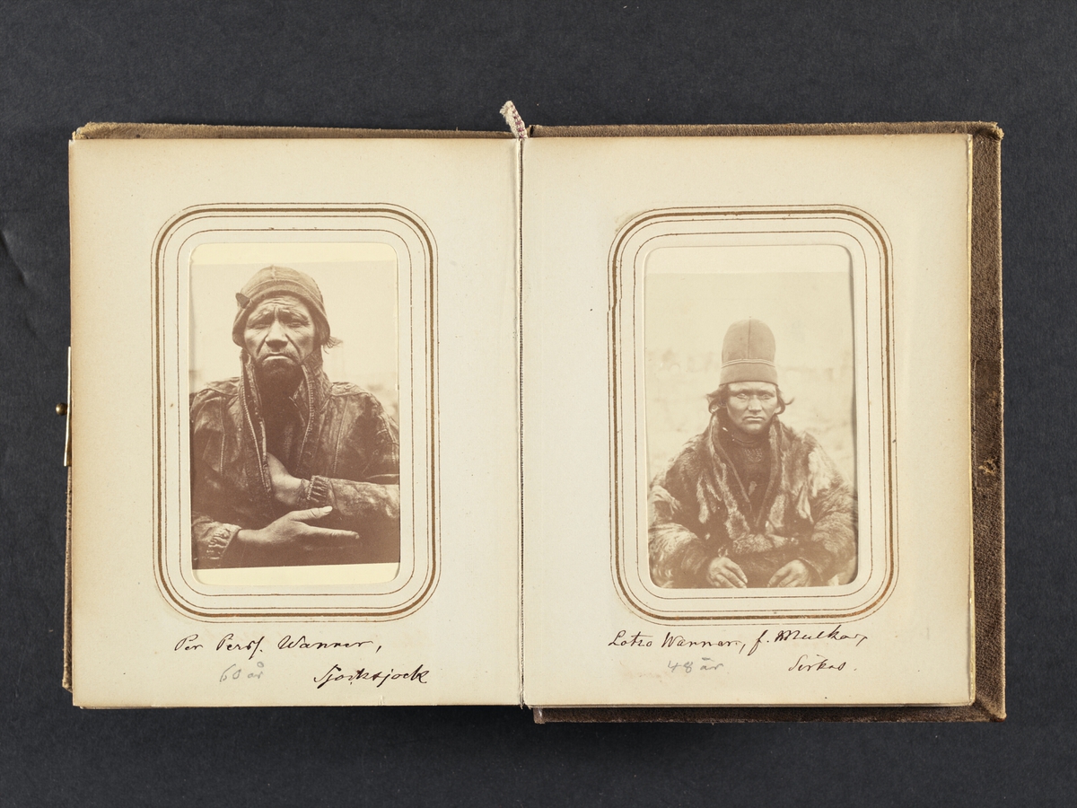 Per Persson Vannar, 60 år, Sjokksjokks sameby i Jokkmokks socken. Ur Lotten von Dübens fotoalbum med motiv från den etnologiska expedition till Lappland som leddes av hennes make Gustaf von Düben 1868.
