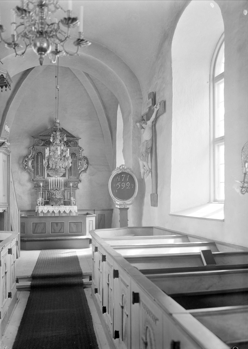 Interiör i Vidbo kyrka, Vidbo socken, Uppland 1943