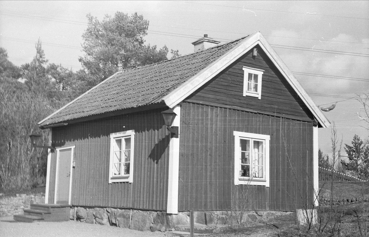Enkelkammarstuga, Östa 5:1, Ärentuna socken, Uppland 1977