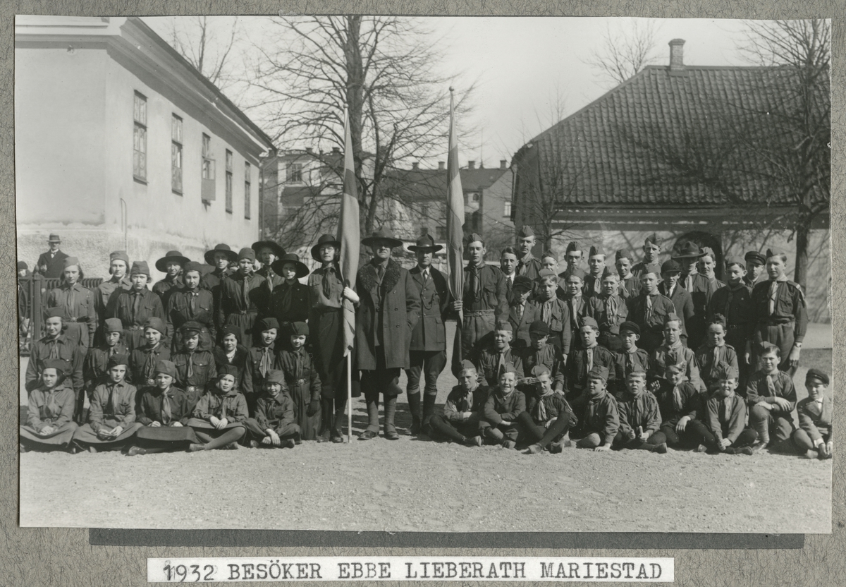 "1932 besöker Ebbe Lieberath Mariestad"