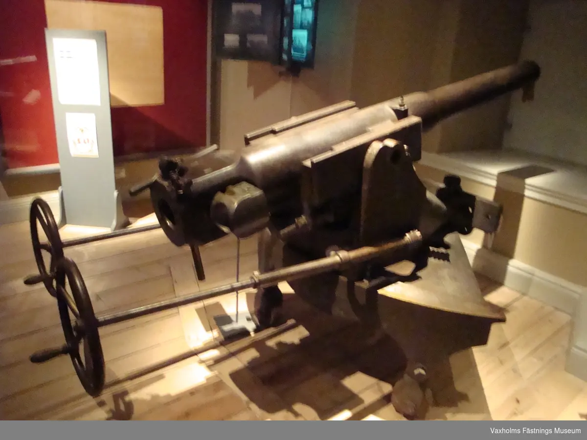 8 cm kanon m/1881 från Oscar-Fredriksborgs fort.