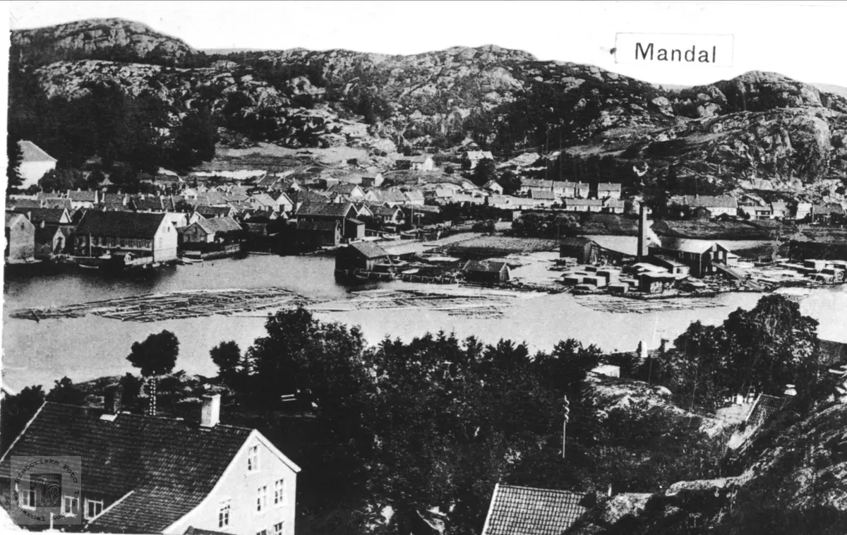  Postkort fra Mandal og Mandalselva.