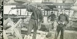 Tømring ombord i Bark 'Ingrid'(b. 1877, Birrell, Stenhouse &