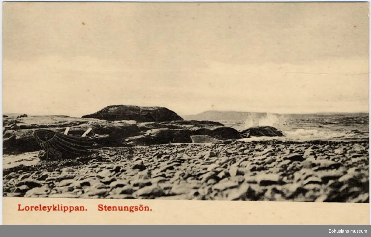 Tryckt text på bildens framsida: "Lorelyklippan. Stenungsön."