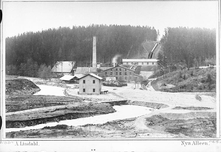 Enligt fotografens anteckningar: "1932, 71. Munkedals Fabrik omkring år 1870".