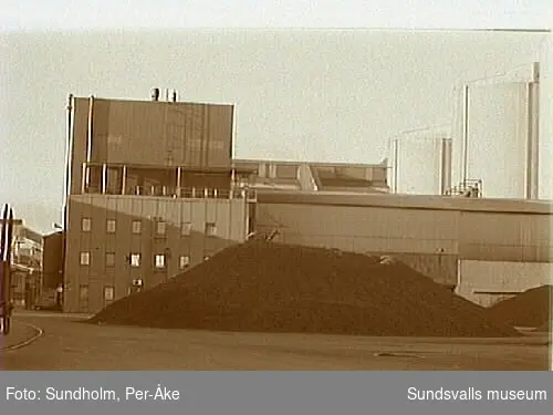 Dokumentation av aluminiumsmältverket GA metall AB, Sundsvall.Samtidig dokumentation med Tekniska museet, Stockholm.