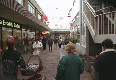 Så såg det ut i Mölndals centrum på 1990-talet
