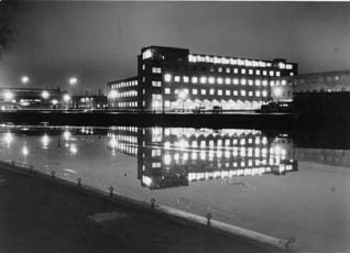 Stockholms bangårdspostkontor, Klara Strand 6, under byggnad. Foton 1945 - 1946.  Färdigbyggt år 1947.  Arkitekt Lars Erik Lallerstedt.  Foto 1946.