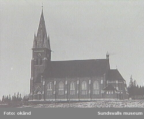 Alnö hembygdsförenings fotosamling, AL-213 Alnö nya kyrka, uppförd 1896 på ungefär samma plats som "Mellankyrkan" som brunnit.