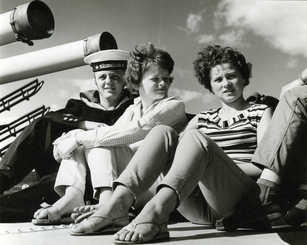 Familjedag ombord på jagaren Hälsingland sommaren 1960.