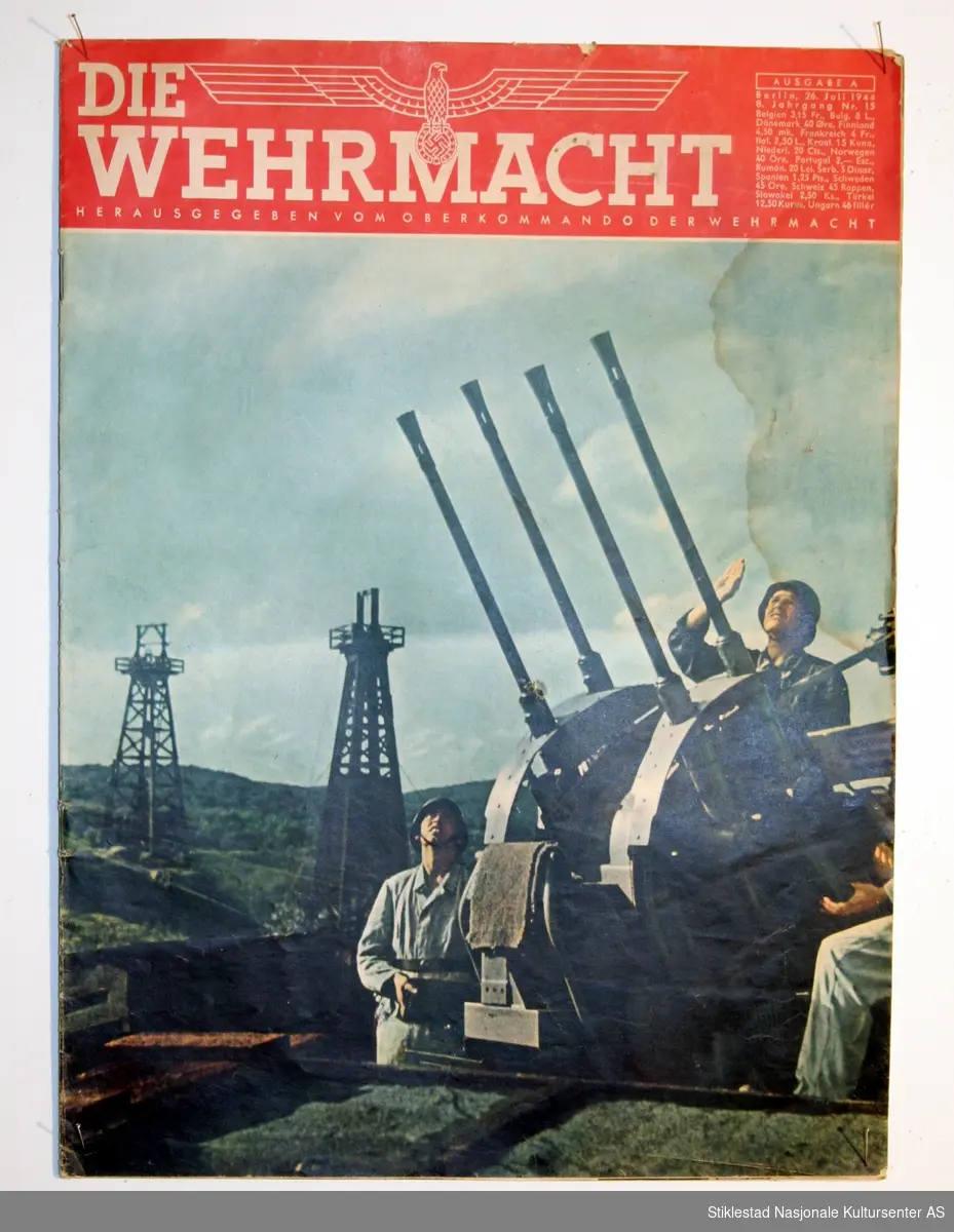 Magasinet Die Wehrmacht på 24 sider. For det tyske luftvåpen/
krigsmagasin for det tyske National sosialistiske Arbeiderparti (NSDAP). Utgitt sommeren 1944. Illustrert med bilder i farger.