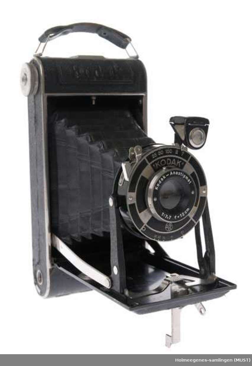Foldekamera med svart belg og Kodak Anastigmat linse.