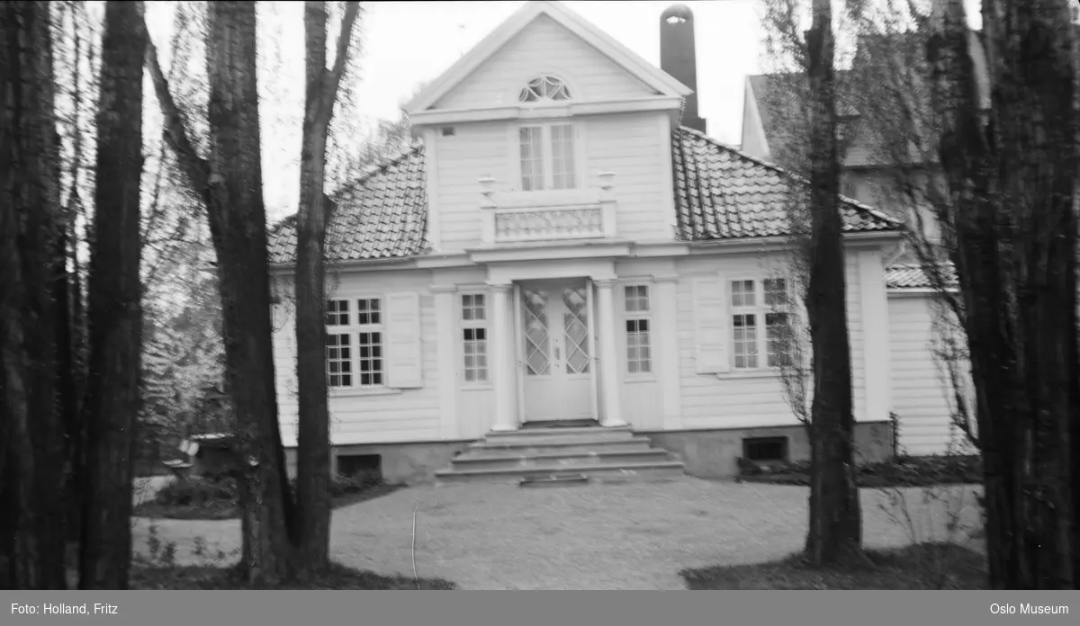 Norsk Folkemuseum, Madam Juells løkke, hage