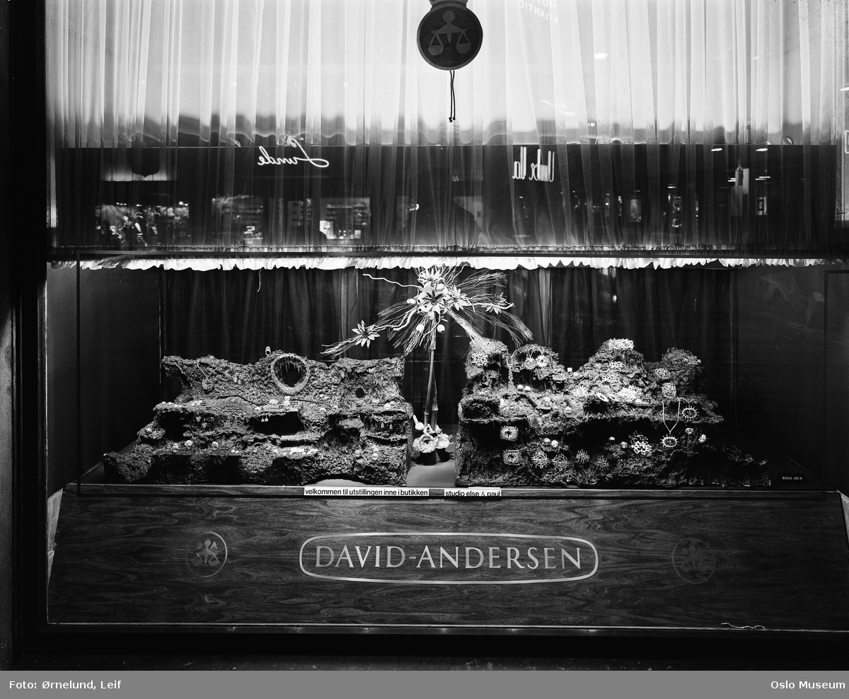 David-Andersen gullsmedforretning, utstillingsvindu, smykker, kunstgjenstander fra Studio Else & Paul