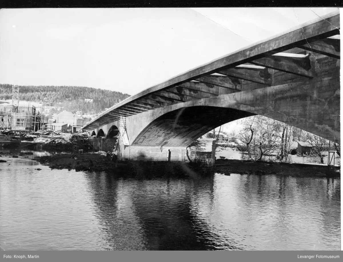 Nybygd bro ved Steinkjer