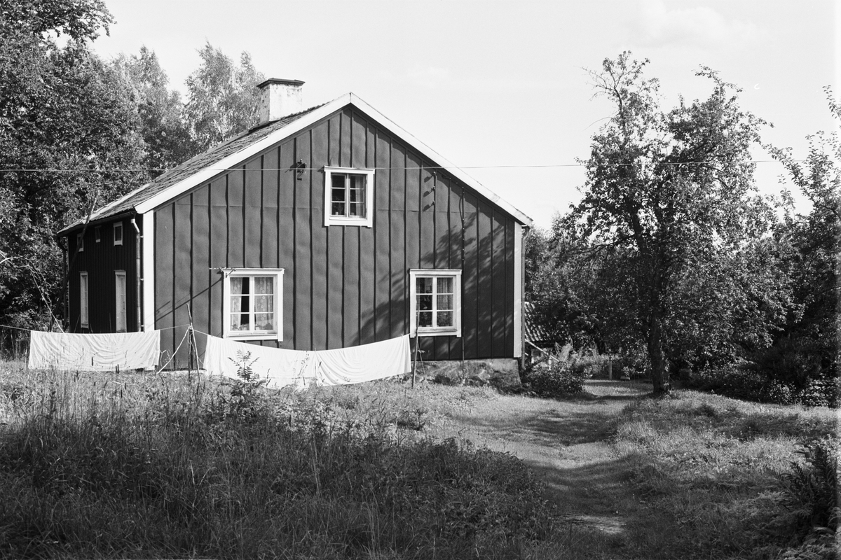 Bostadshus, Skeke 1:8, Rasbo socken, Uppland 1982