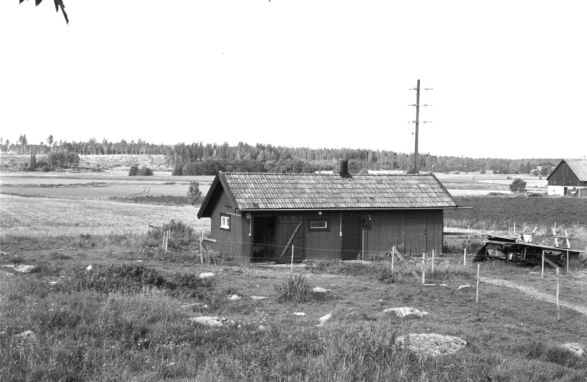 Uthus, Ingvasta 4:2, Rasbokils socken, Uppland 1982