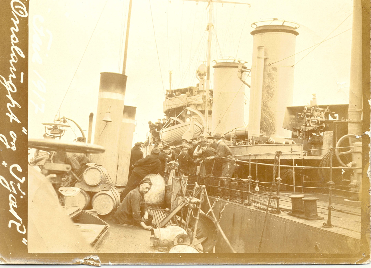 Motiv: Jageren HMS ONSLAUGHT og torpedobåt 2 kl KJÆK ved Feie i 1917