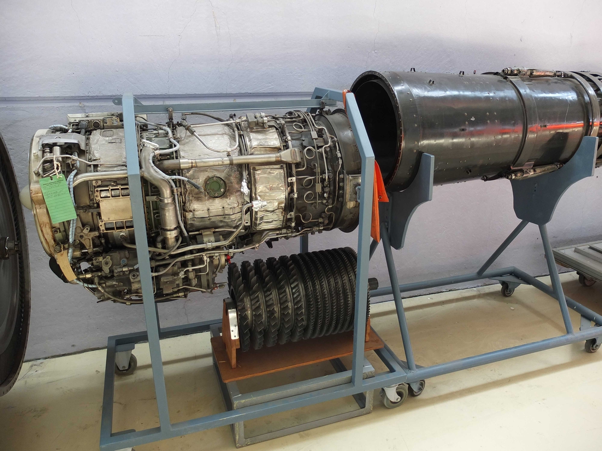 Flymotor - Forsvarets museer / DigitaltMuseum