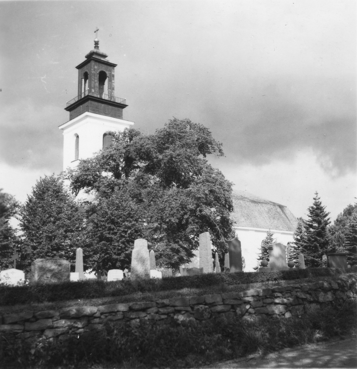 Ölmes kyrka