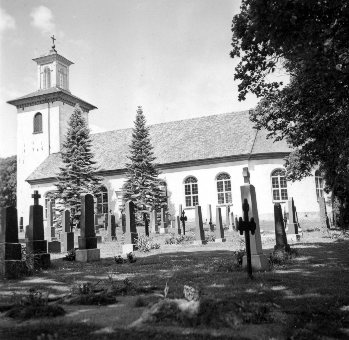 Bredaryd kyrka