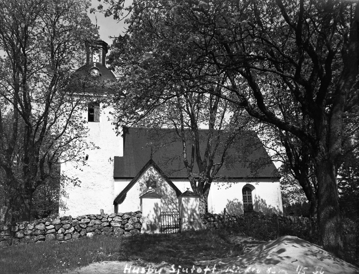 Husby Sjutolft kyrka