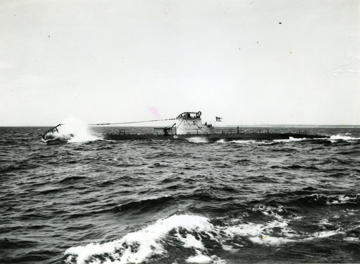 Ubåten Delfinen (II).
