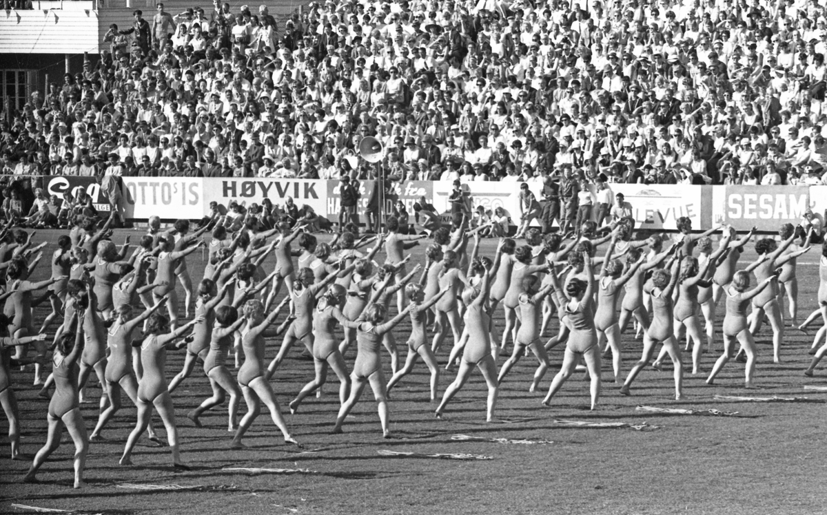 NM i turn - 1970. Del 6 av 13. Linjegymnastikk - damer.