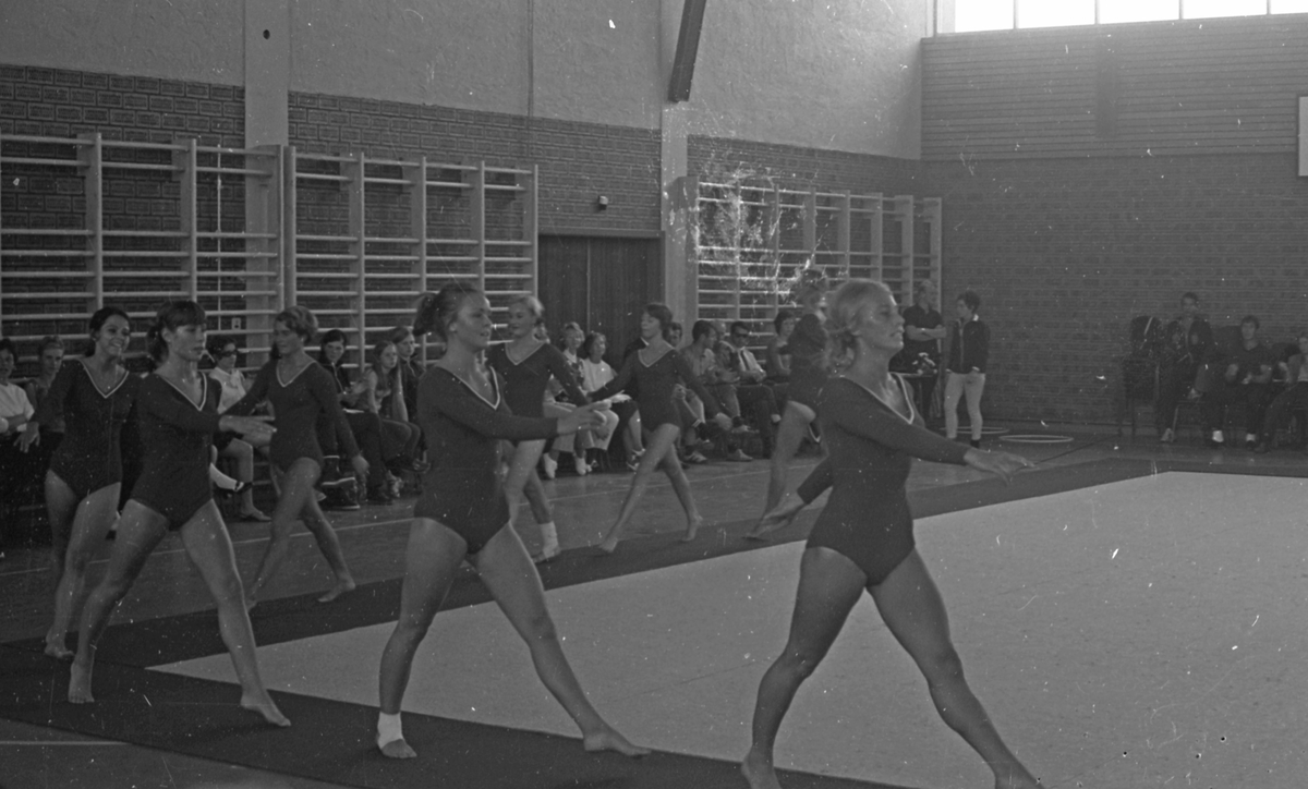 NM i turn - 1970. Del 9 av 13. Jentene i Haraldshallen.