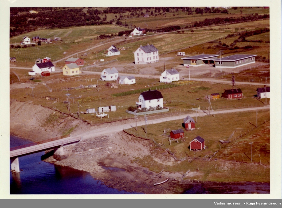 Flyfoto av Vestre Jakobselv
, Vadsø kommune, 1963.