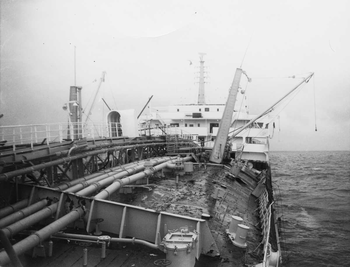 Explosion 1961 på Uddevallabyggd norsk tanker.
Foto: Terje Fredh