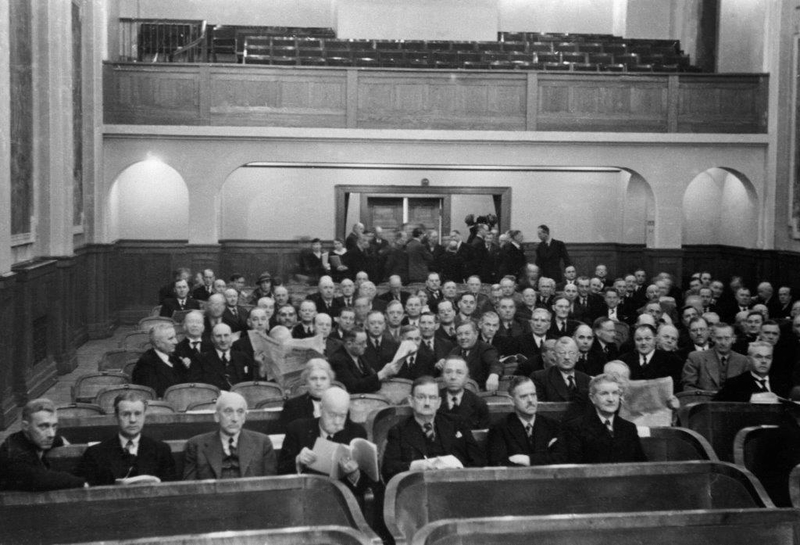 Stortinget avholder møte i Festiviteten på Hamar.