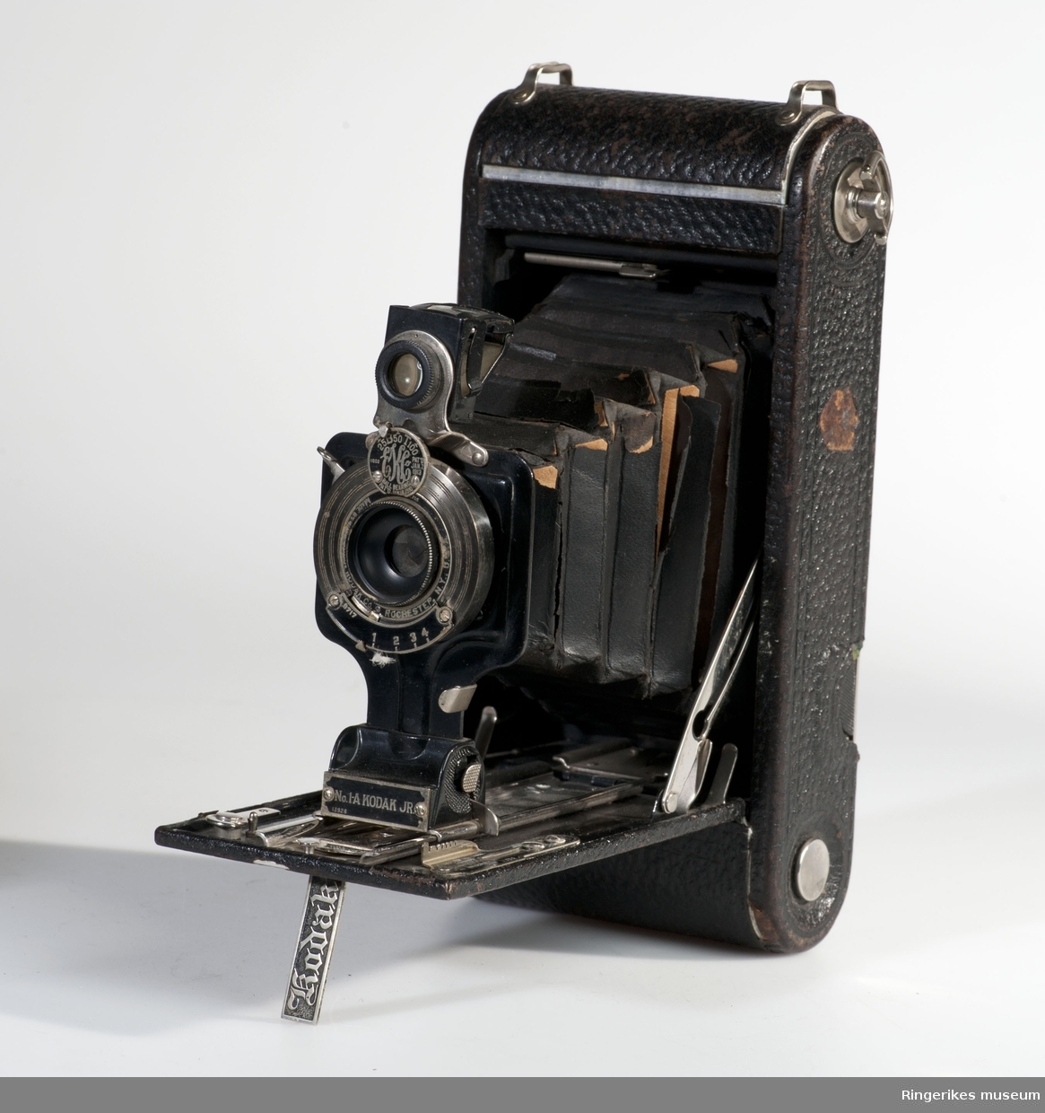 Kodak Folding No 1A junior
Eastman Kodak Co
1914-1927
