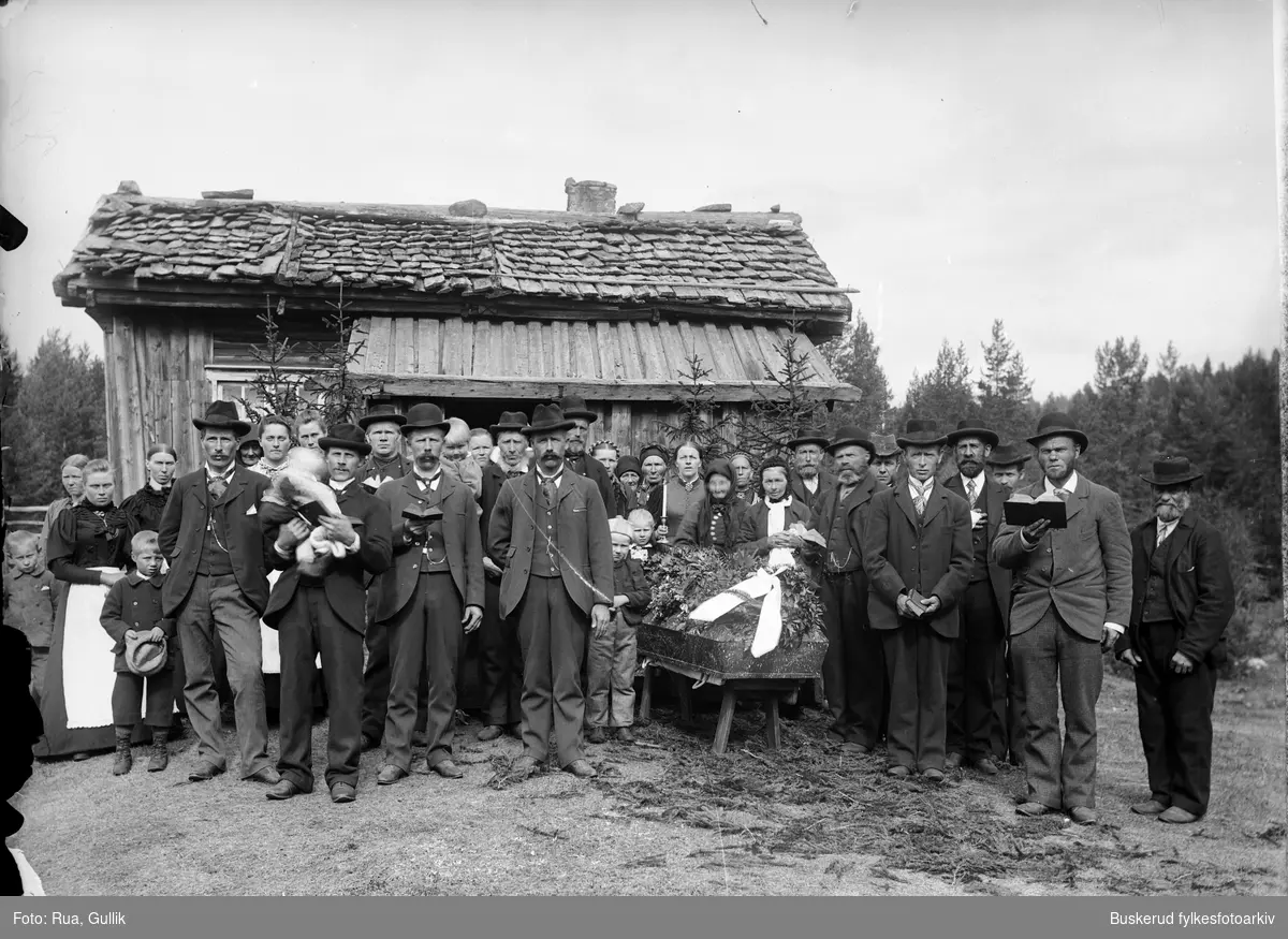 Likferdsgruppe 
Begravelse til Arne O. Runningen
1899
