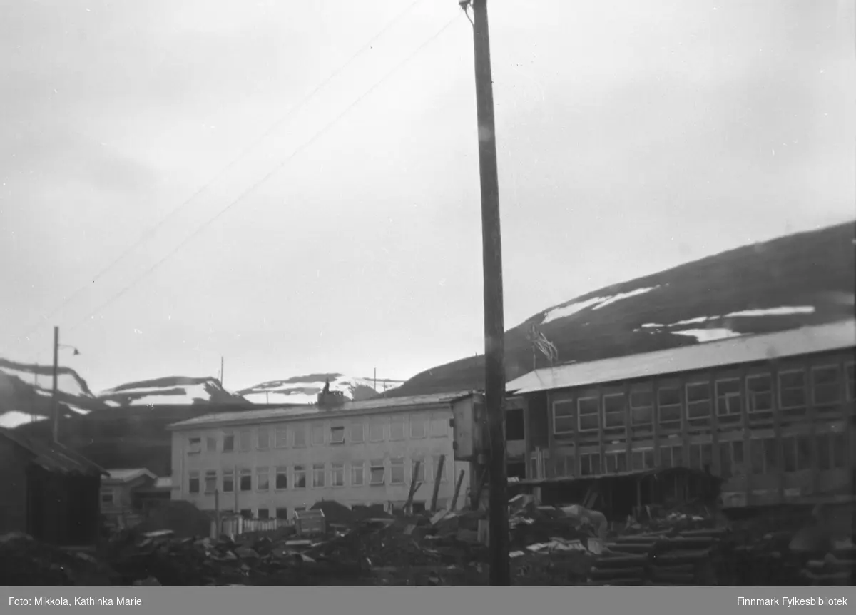 Båtsfjord skole under bygning i 1964