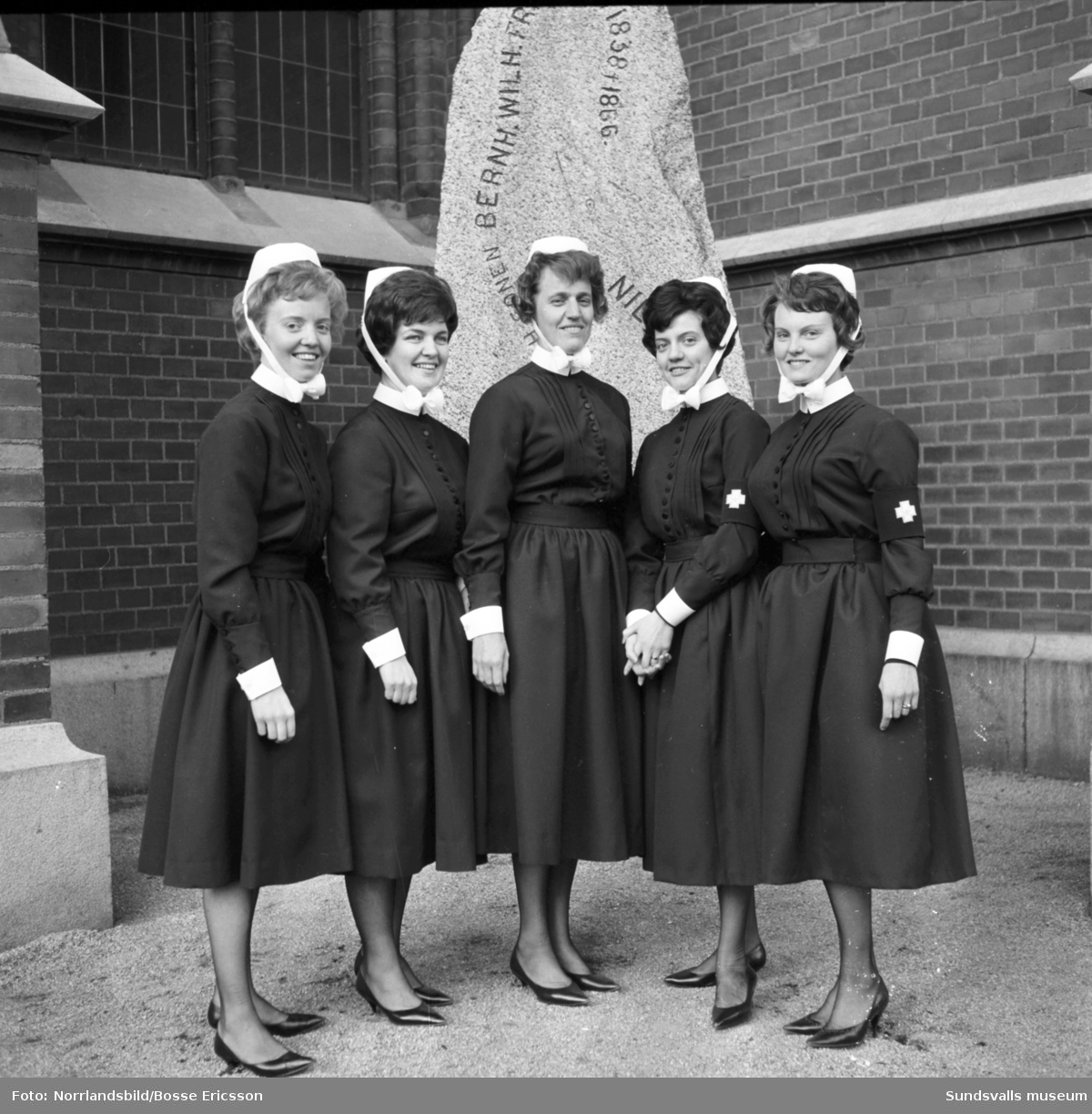 Sjuksköterskeexamen i Sundsvall 1964.