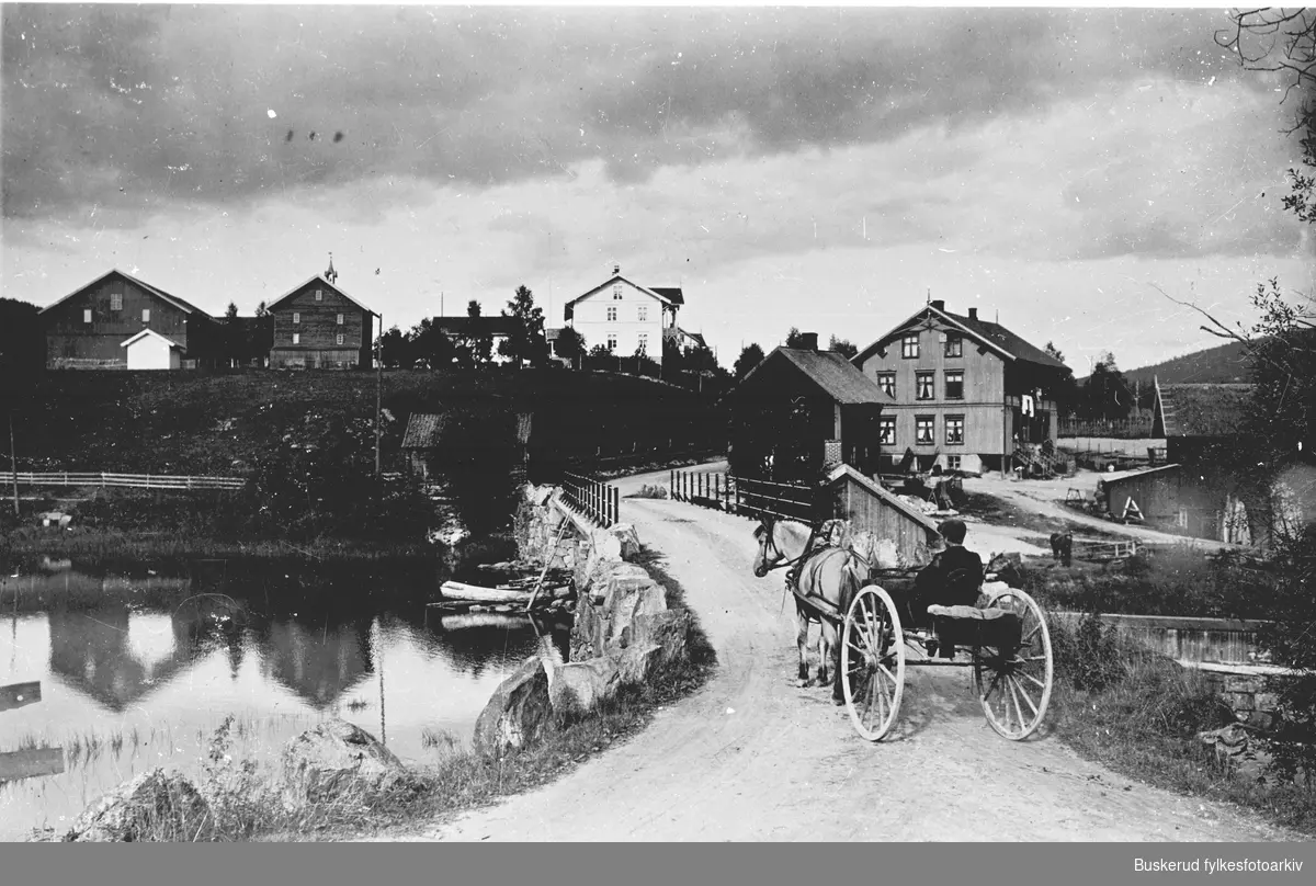 Nedre Lundesgård
Verkets bro og Fossheim

Sokna