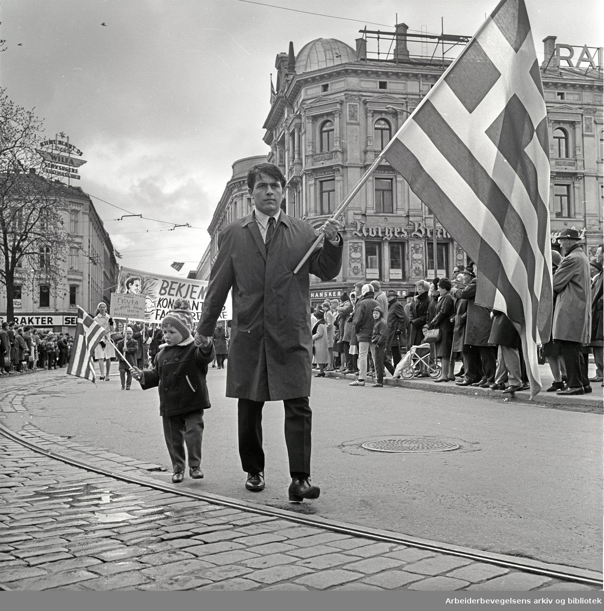 1. mai 1967 i Oslo.Greske statsborgere deltok i toget