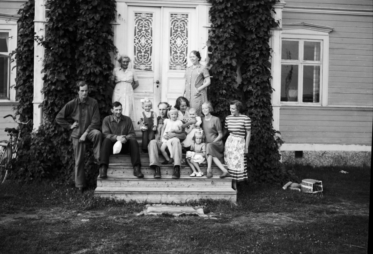 Man, kvinna, barn, Håsjö, Jämtland 1950