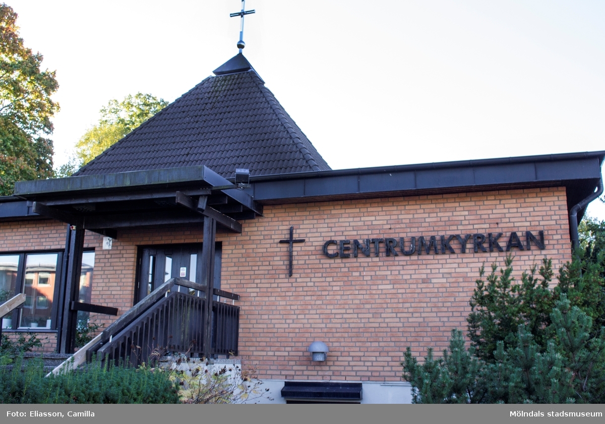 Centrumkyrkan med adress Gamla Riksvägen 75 i Kållereds centrum den 6 oktober 2016.