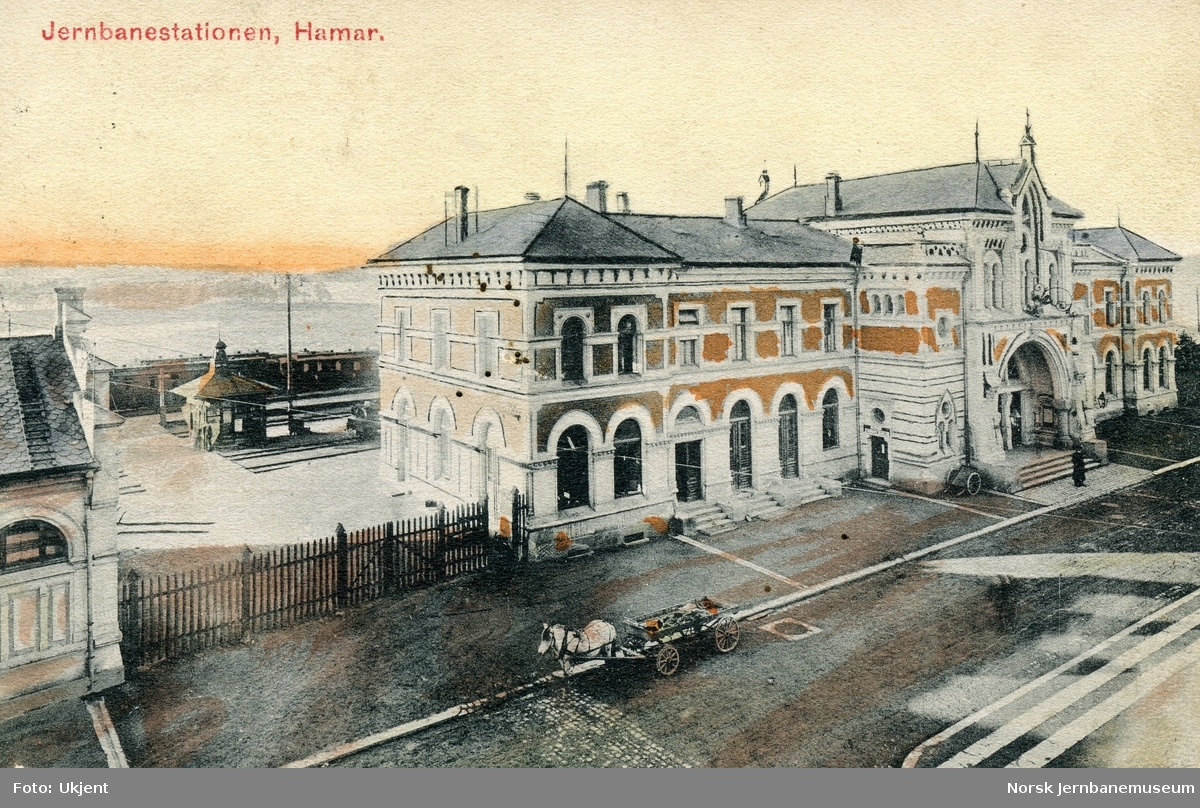 Hamar stasjon sett fra bysiden