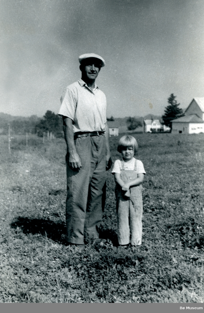 Torstein G. Myhre med dottera Trudy Marie, USA september 1949