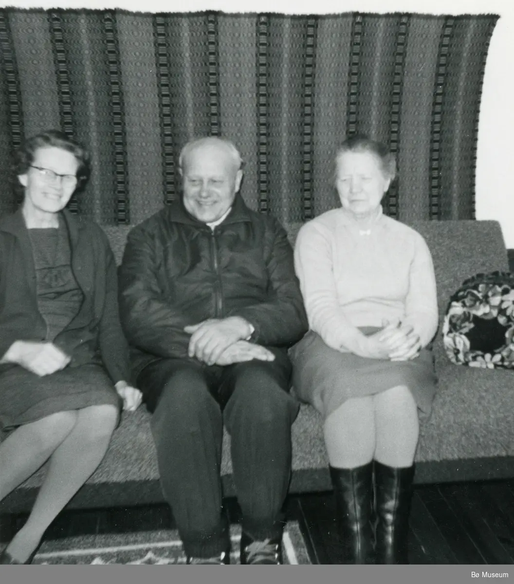 Våren 1972, f.v Kari G. Forberg, Gunnar O. Nyhus og Kjersti H. Nyhus, fødd Sisjord