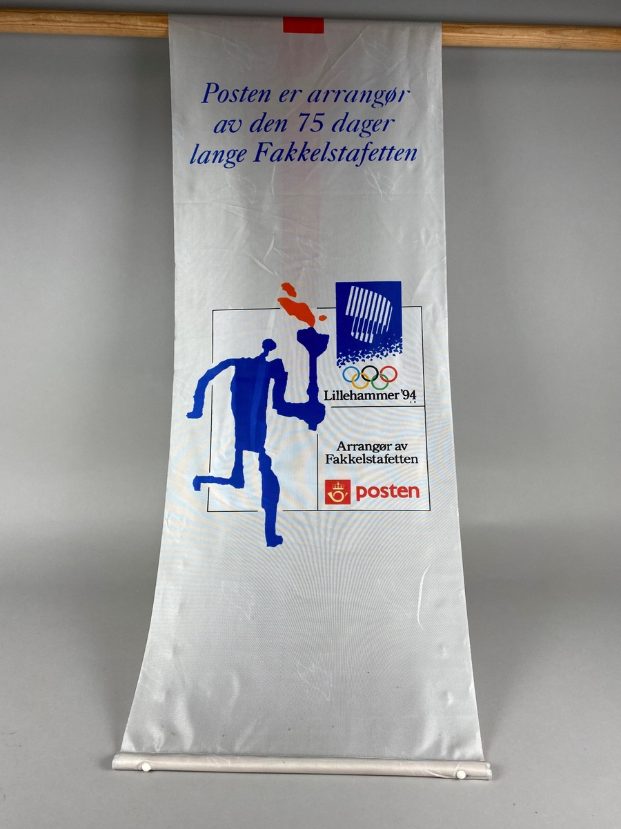 Banner med fakkelstafettens logo, og informasjonstekst om Posten som arrangør.