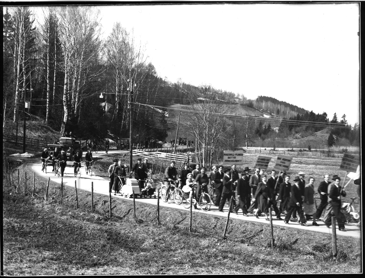 Norges Kommunistiske parti. NKP-demonstrasjonstog 1. mai 1950 Jaren