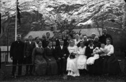 86. Bryllup på Venge. 10.10.1919. Elida Remmem og Harald Ven