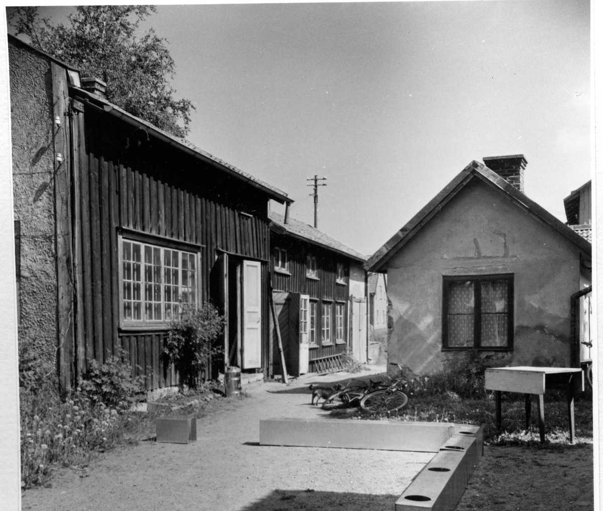 Storgatan 4, Medins, gården. Från NM:s byggnadsinventering 1957.