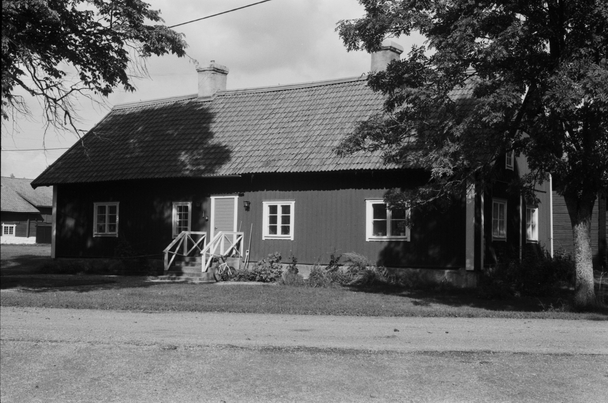 Bostadshus, Ålands-Österby 2:2, Åland socken, Uppland 1984