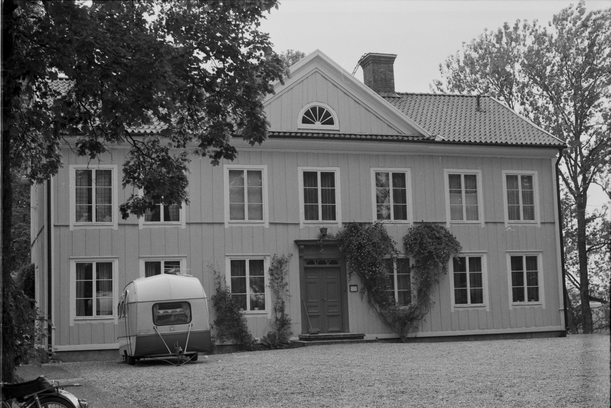 Bostadshus, Prästgården 2:28, Brunna prästgård, Vänge socken, Uppland 1975